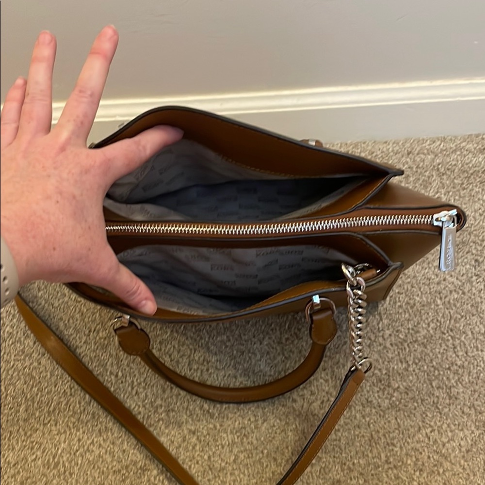 Michael Kors Tan Hand Bag - Picture 10 of 12